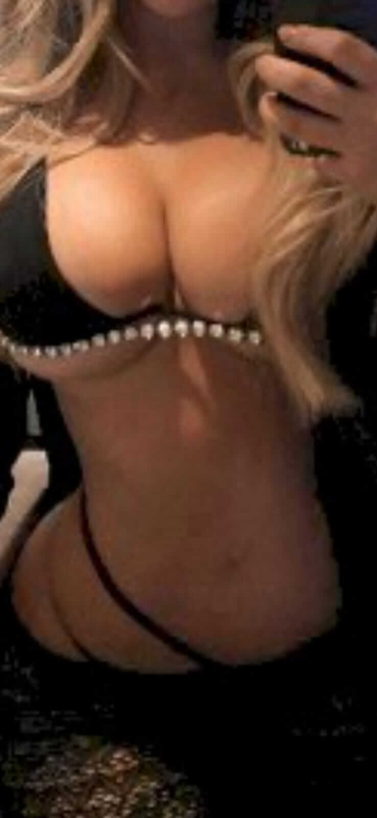 בחורה ברמה גבוהה – פתח תקווה