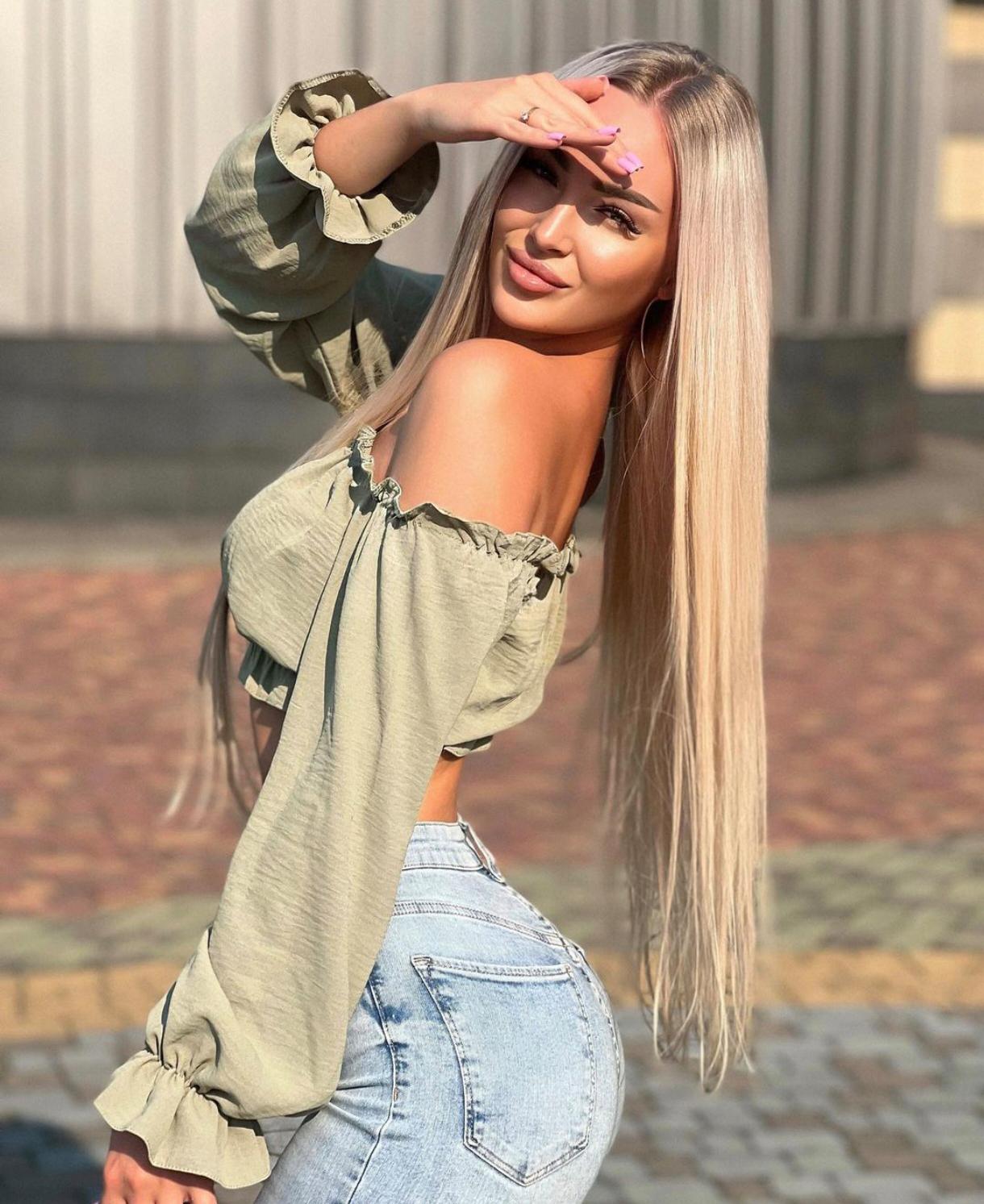 בירושלים – בחורה פנטסטית