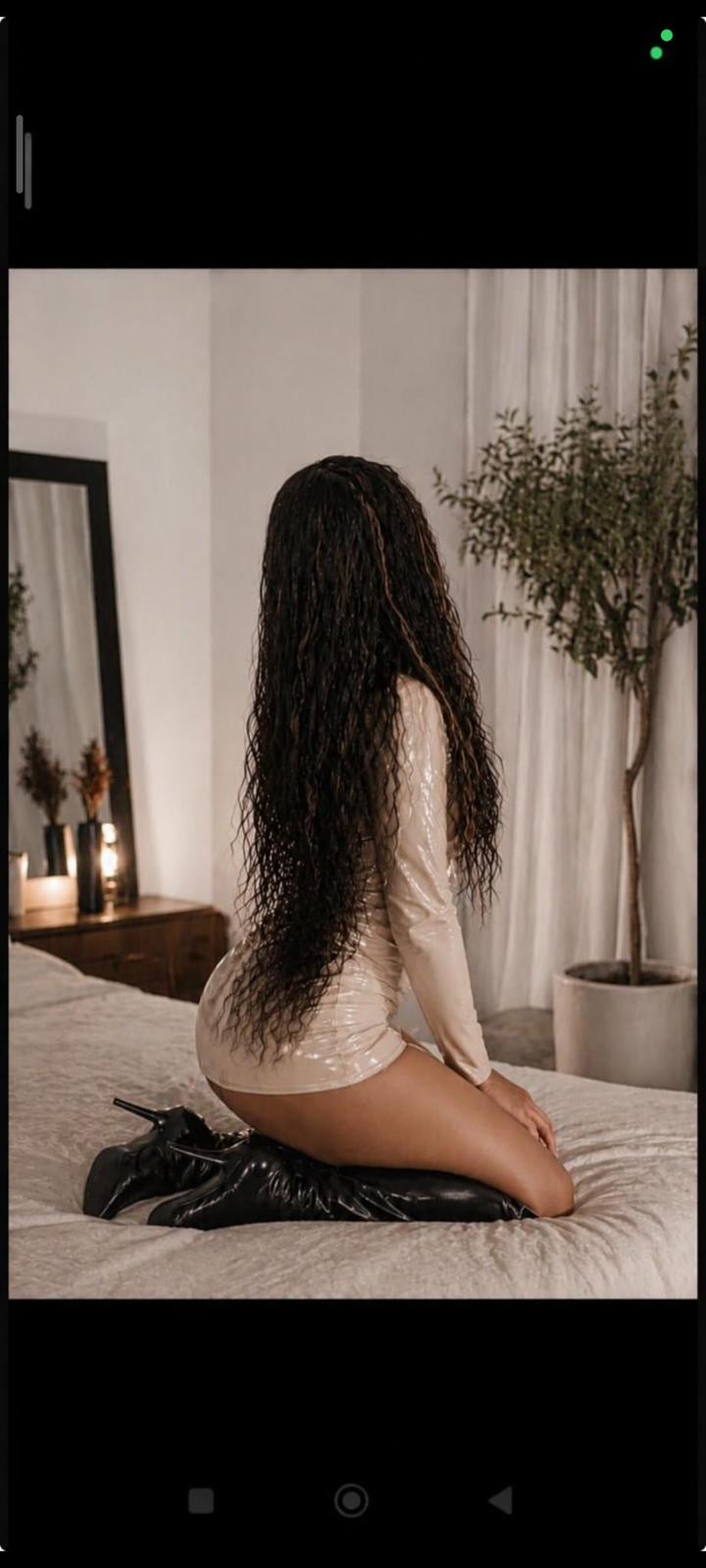 בפתח תקווה מטפלת מבינה עניין