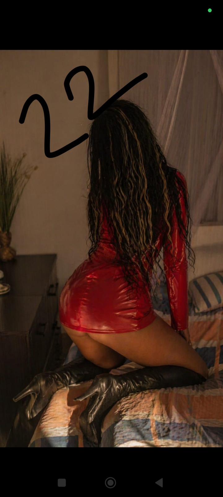 בפתח תקווה מטפלת מבינה עניין