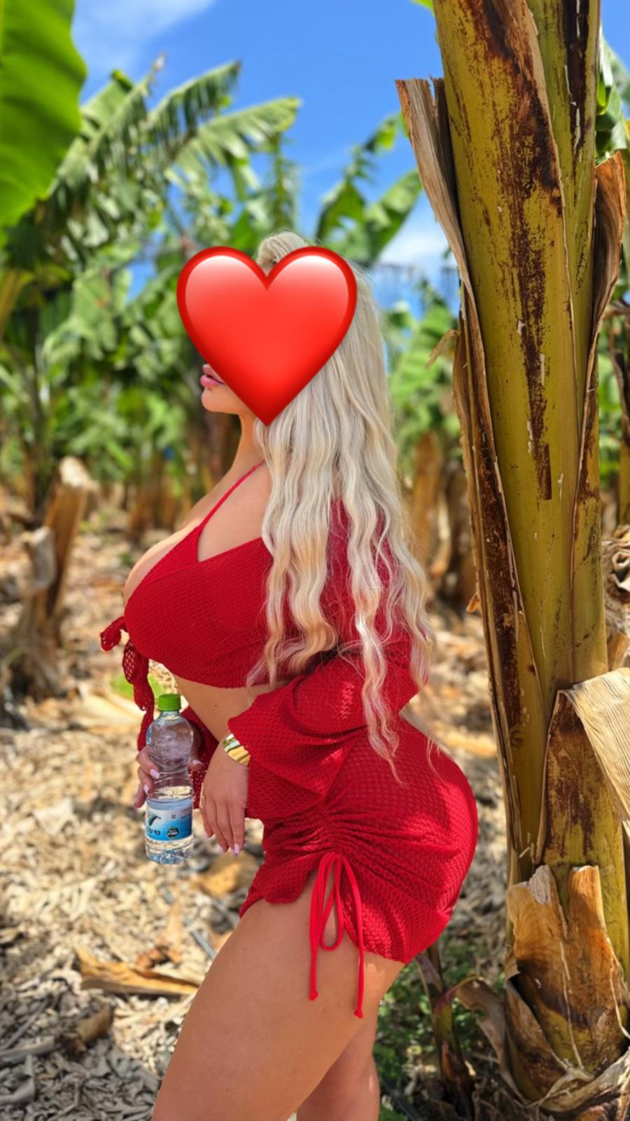 סופיה – בחיפה – בחורה שווה במיוחד בלונדה